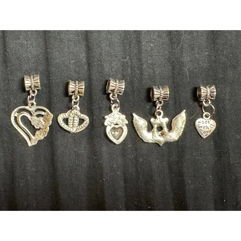 Set of 5 Silver Heart themed Charms Bracelet Hearts & winged Heart